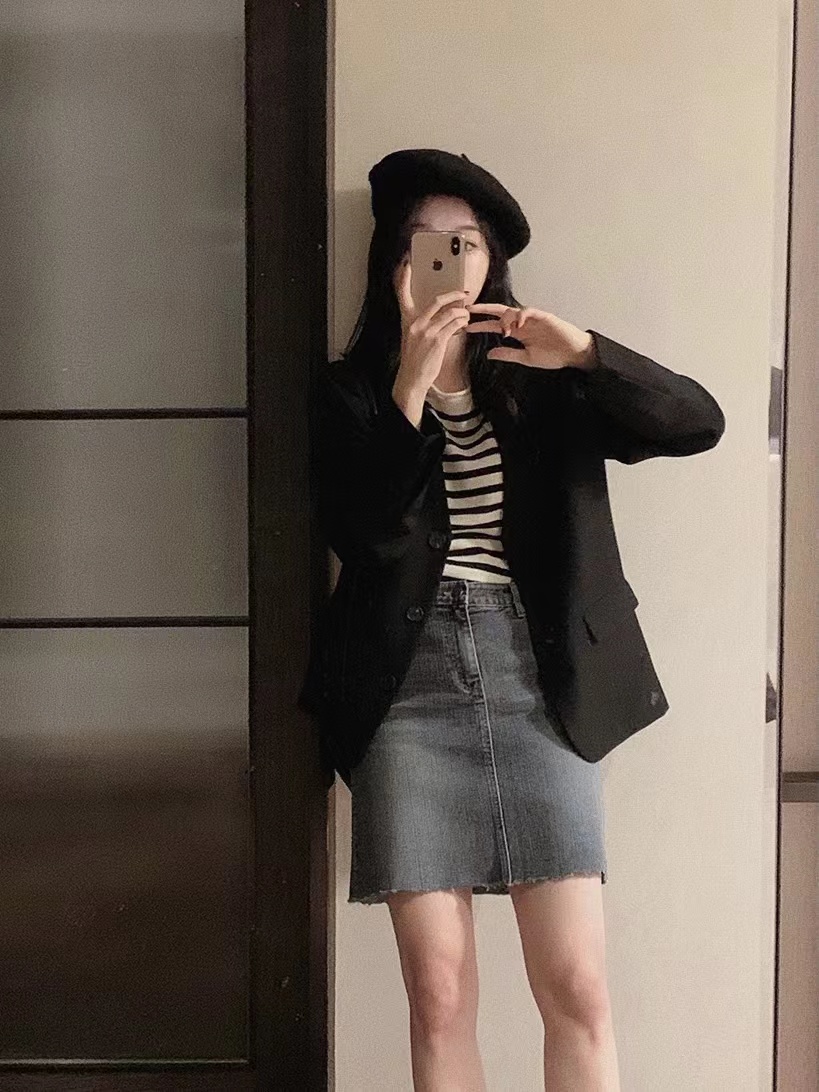 100% Wool Classic Beret - Korean Style Autumn Winter Essential in Basic Colors, Timeless Fashion Accessory for Cozy Looks 100% Wool Classic Beret - Korean Style Autumn Winter Essential in Basic Colors, Timeless Fashion Accessory for Cozy Looks