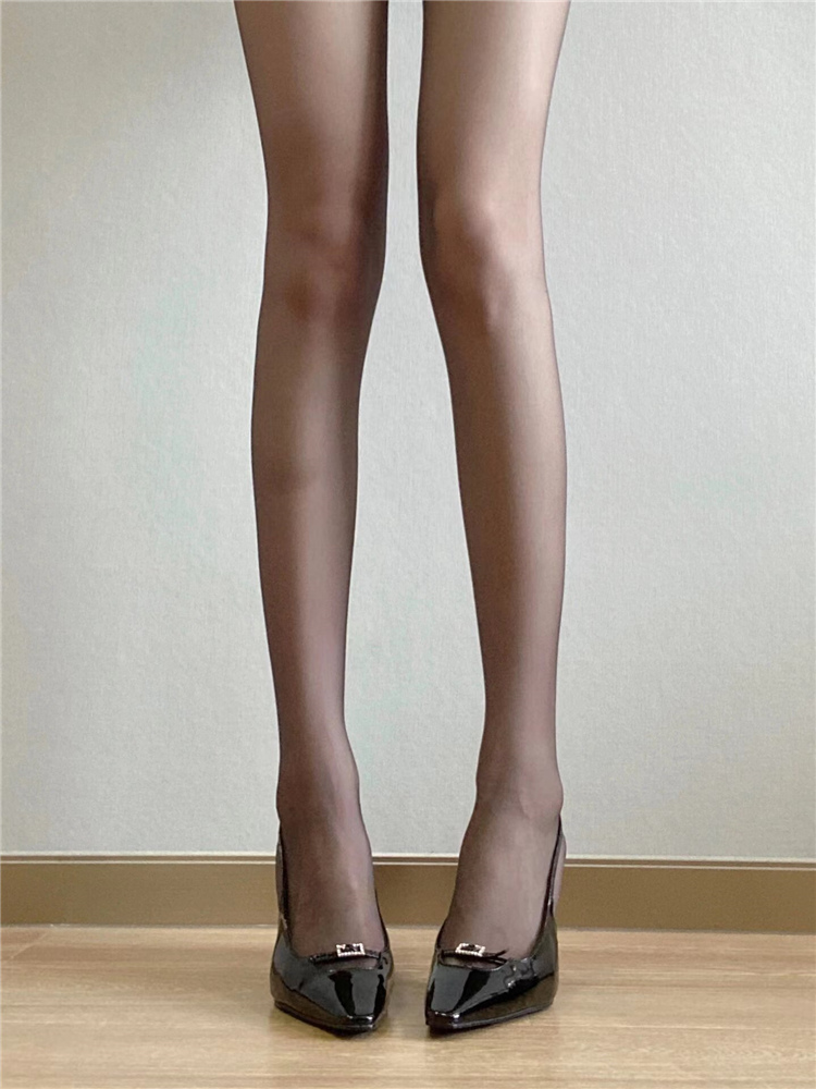 2025 Black High-Heeled Sandals for Women, Square Buckle Rhinestone Detail, Closed-Toe Thin Heel Fashion Footwear