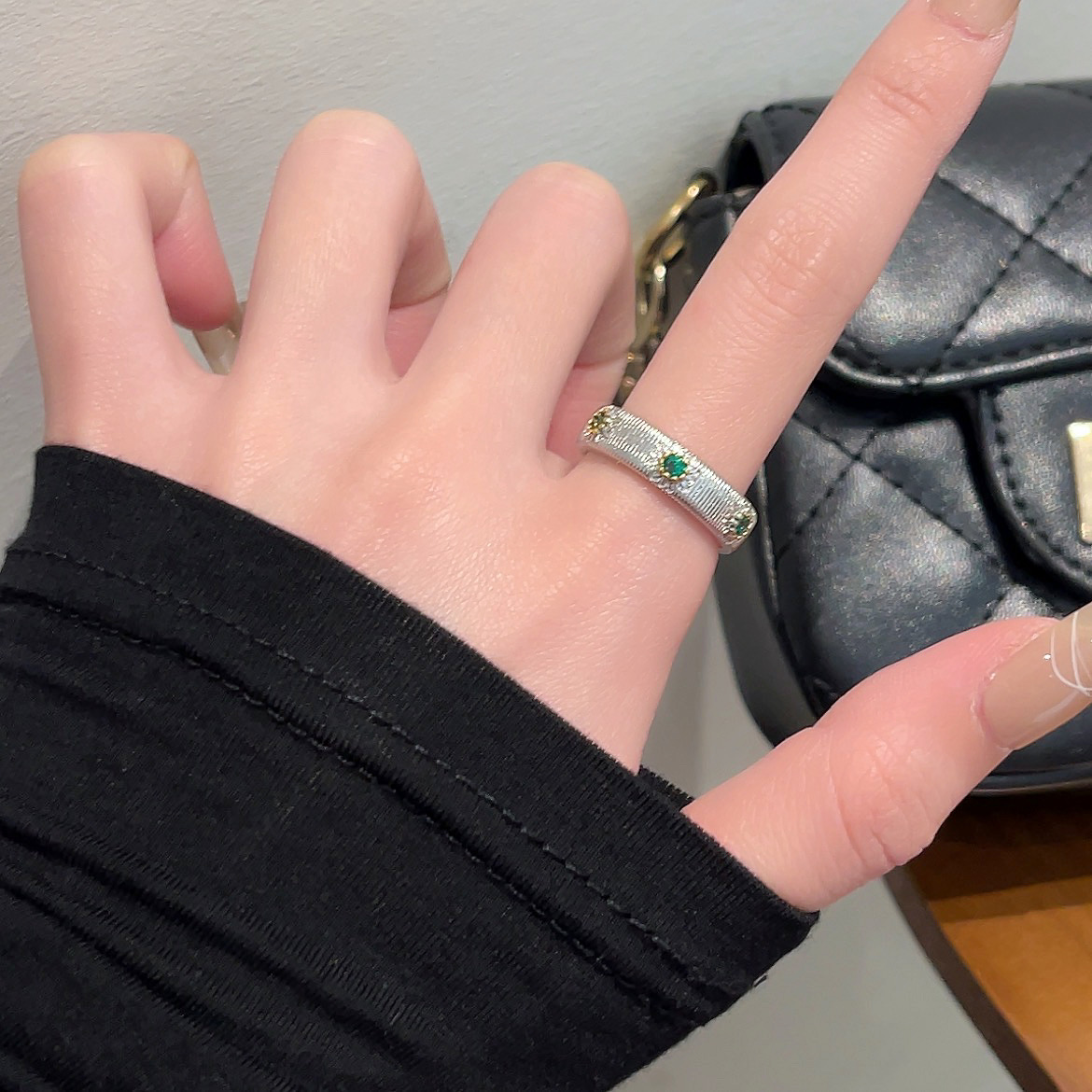 2025 Gold-Plated Snowflake Gemstone Ring for Women, Light Luxury Open-Set Zircon Trendy Fashion Accessory 2025 Gold-Plated Snowflake Gemstone Ring for Women, Light Luxury Open-Set Zircon Trendy Fashion Accessory