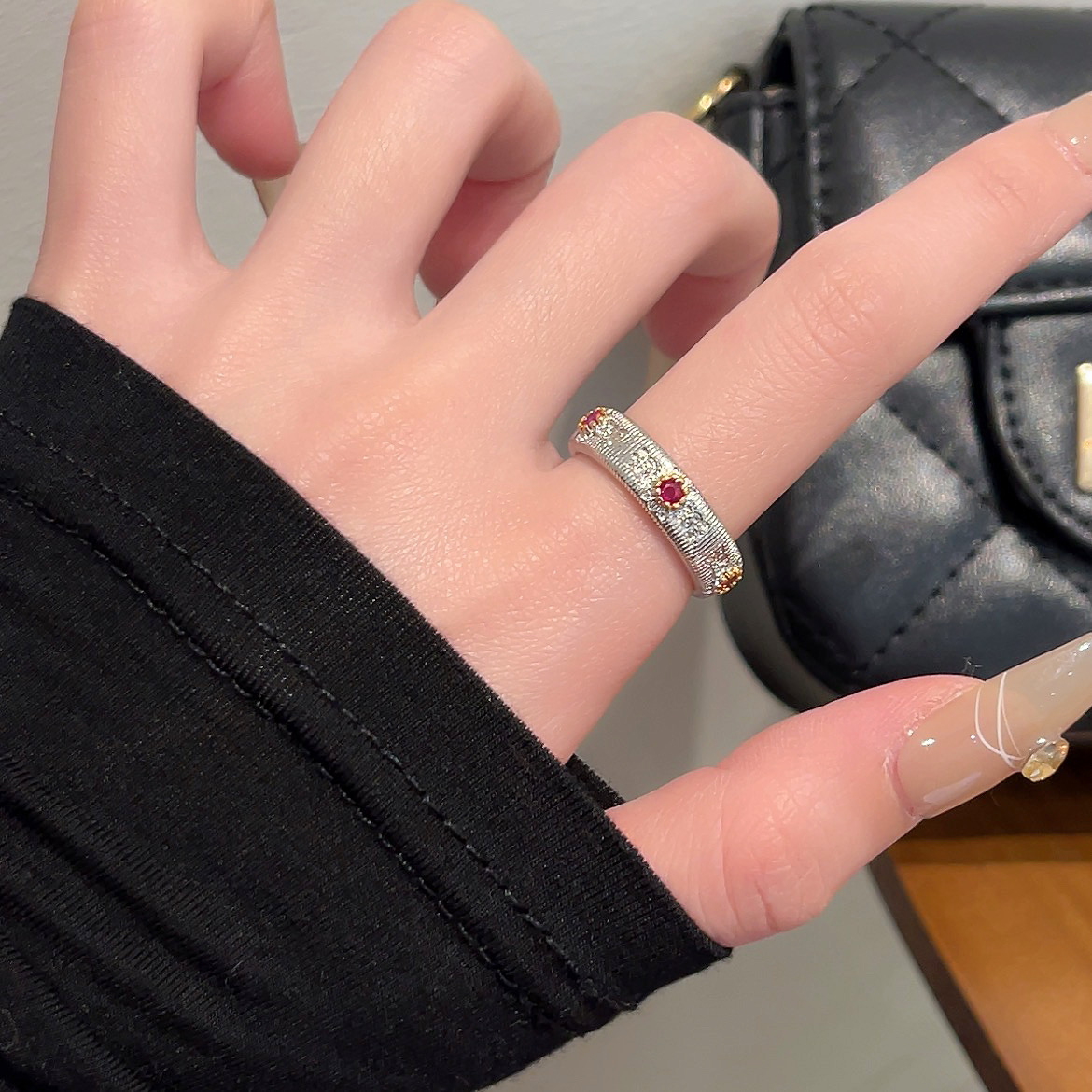 2025 Gold-Plated Snowflake Gemstone Ring for Women, Light Luxury Open-Set Zircon Trendy Fashion Accessory