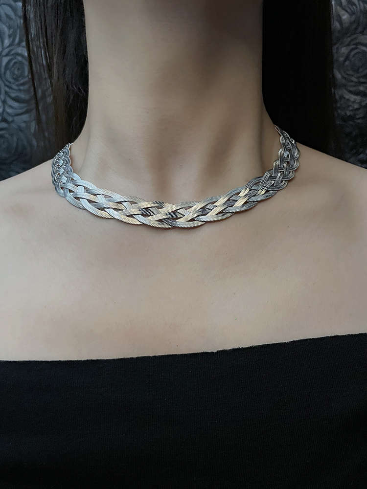 2025 Light Luxury Stainless Steel Titanium Necklace for Women and Men, Colorfast Clavicle Chain Accessory 2025 Light Luxury Stainless Steel Titanium Necklace for Women and Men, Colorfast Clavicle Chain Accessory