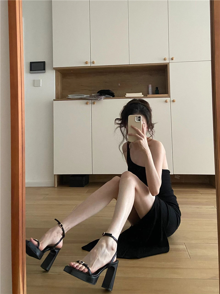 2025 New Style Square-Toe Open-Toe High-Heeled Sandals for Women, Waterproof Platform, Thick Heel, Versatile One-Strap Buckle 2025 New Style Square-Toe Open-Toe High-Heeled Sandals for Women, Waterproof Platform, Thick Heel, Versatile One-Strap Buckle