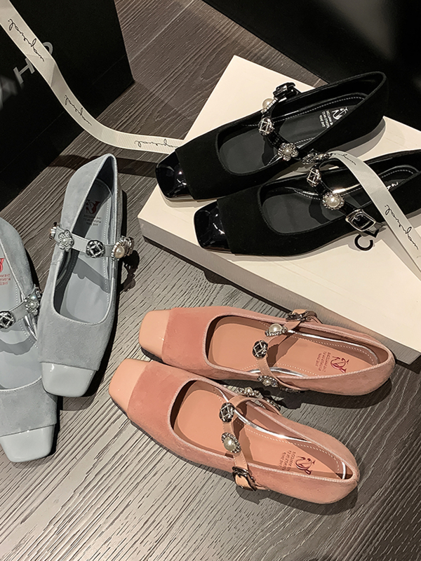 2025 New Women's French Low-Heeled Mary Jane Flats with Pearl Buckle - Genuine Leather, Square-Toe, Chanel-Style, Shallow Mouth 2025 New Women's French Low-Heeled Mary Jane Flats with Pearl Buckle - Genuine Leather, Square-Toe, Chanel-Style, Shallow Mouth