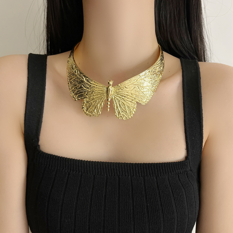 2025 Oversized Butterfly Wing Choker Necklace for Women – Exaggerated Wide Chain, European & American Heavy Industry Style 2025 Oversized Butterfly Wing Choker Necklace for Women – Exaggerated Wide Chain, European & American Heavy Industry Style