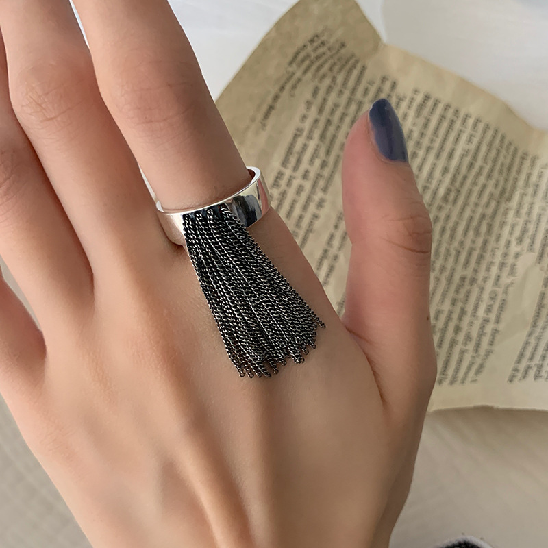 2025 Retro Korean-Style Vintage Tassel Open Ring for Women - Exaggerated Personality, Versatile Party Jewelry, Instagram-Ready 2025 Retro Korean-Style Vintage Tassel Open Ring for Women - Exaggerated Personality, Versatile Party Jewelry, Instagram-Ready