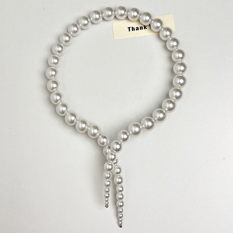 2025 Summer Black and White Pearl Spliced Open Collar Necklace for Women - Light Luxury High-End Neck Chain