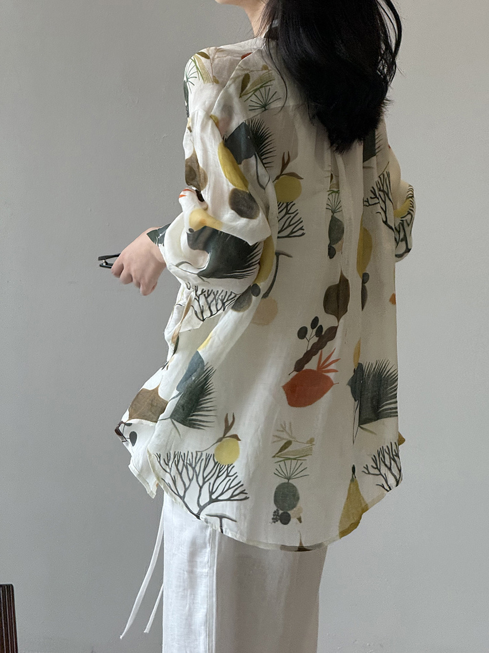 2025 Summer Women's French Floral Long Sleeve Shirt - High-End Printed Sun Protection Blouse for Holiday Style