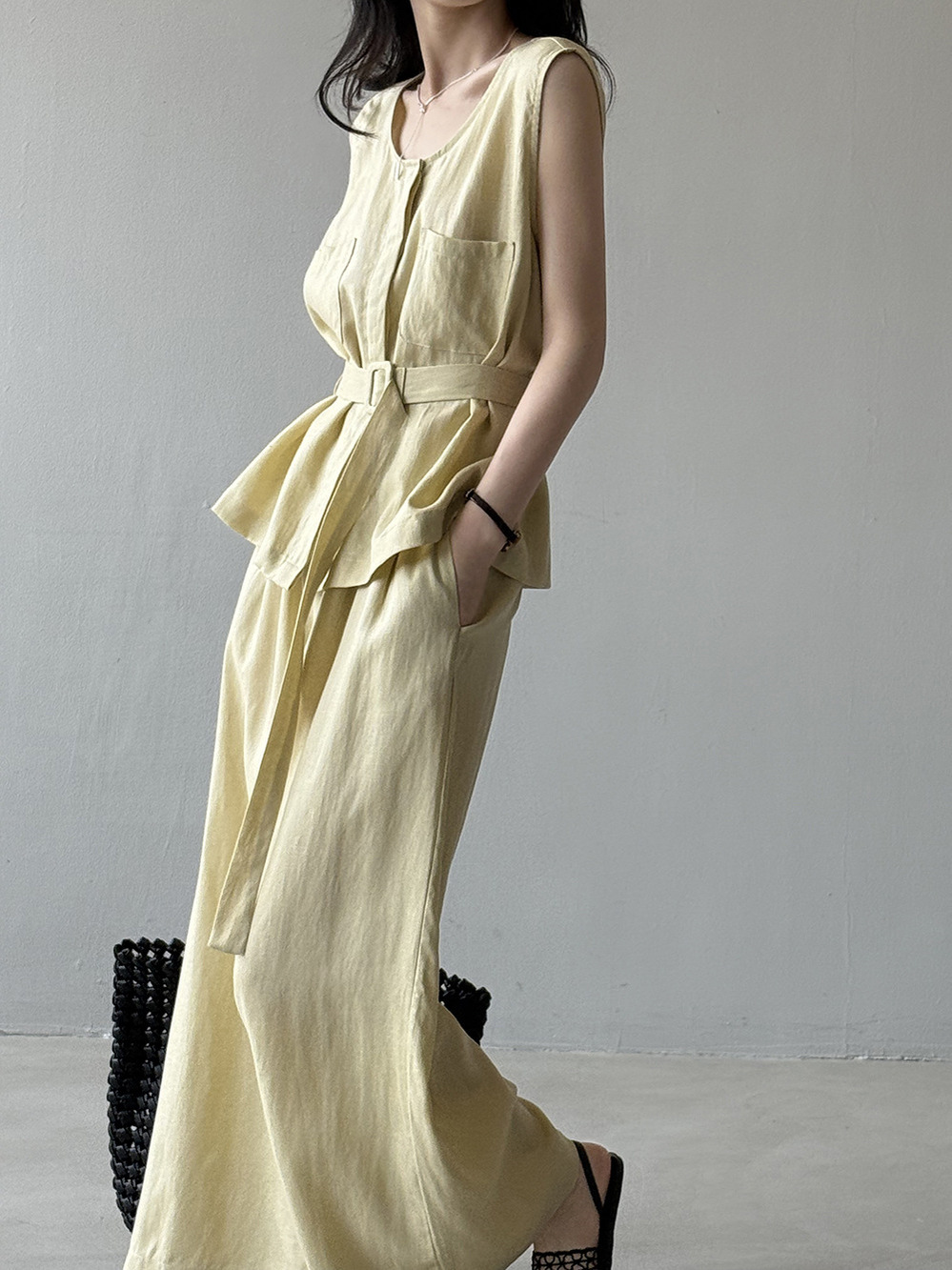 2025 Summer Women's Old Money Wind Silk Linen Tank Top & Casual Wide Leg Pants Two-Piece Set - Chic Vintage Style 2025 Summer Women's Old Money Wind Silk Linen Tank Top & Casual Wide Leg Pants Two-Piece Set - Chic Vintage Style