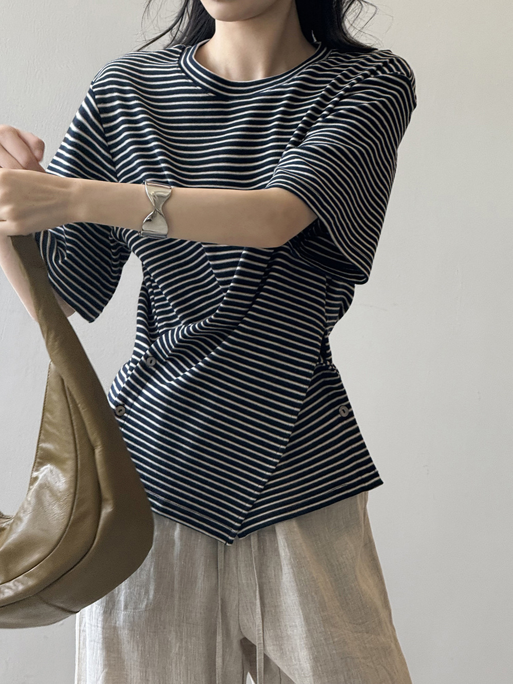 2025 Summer Women's Slim-Fit Striped Short Sleeve T-Shirt - Unique French Style Waist-Defining Casual Top 2025 Summer Women's Slim-Fit Striped Short Sleeve T-Shirt - Unique French Style Waist-Defining Casual Top