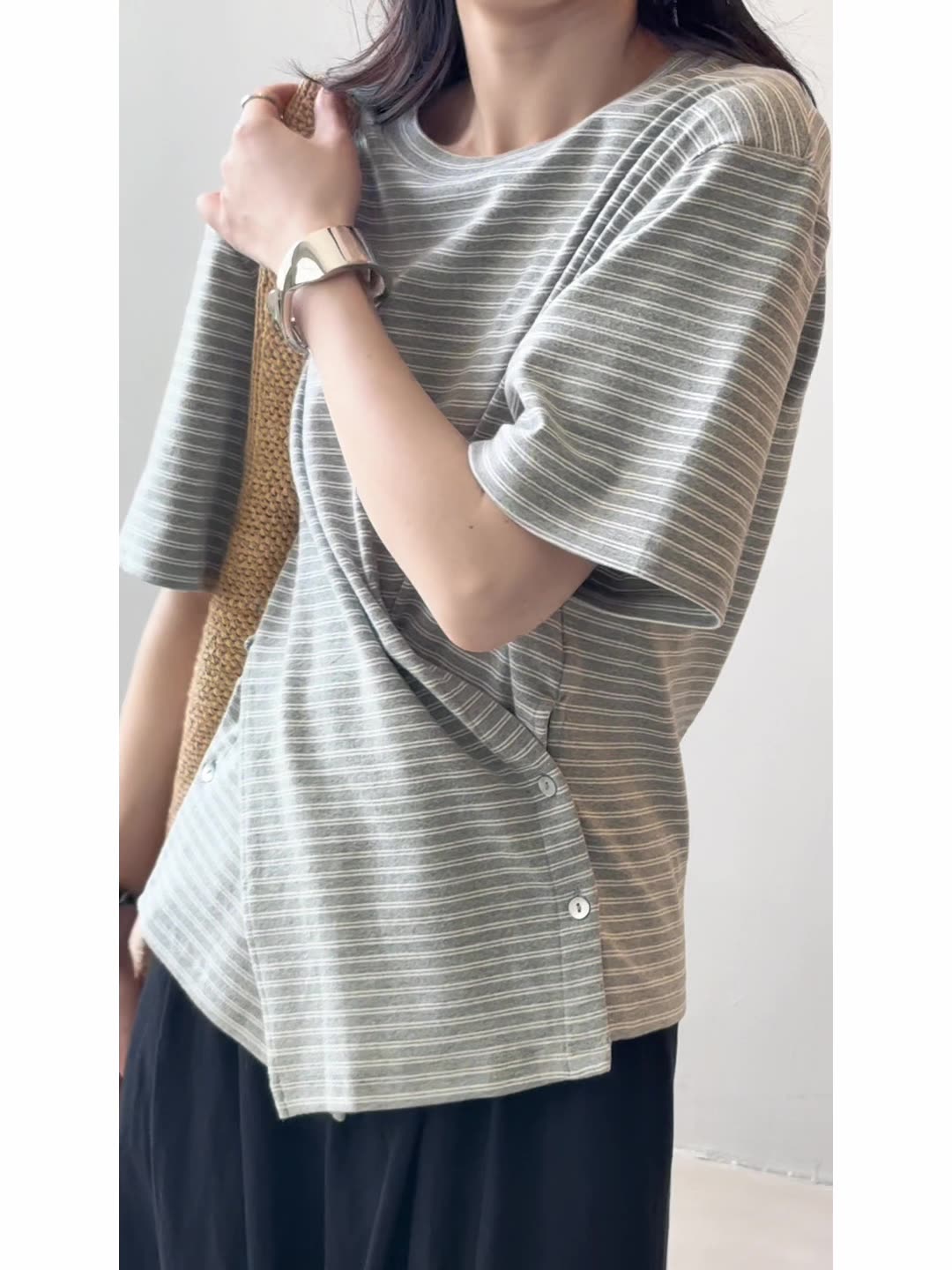 2025 Summer Women's Slim-Fit Striped Short Sleeve T-Shirt - Unique French Style Waist-Defining Casual Top