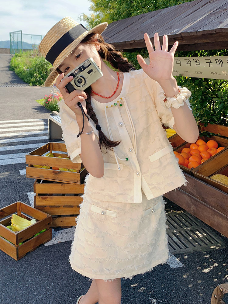 2025 Summer Women's Sweet Two-Piece Set Dress - Small Fragrant Wind Suit Top and Skirt for Petite Sizes 2025 Summer Women's Sweet Two-Piece Set Dress - Small Fragrant Wind Suit Top and Skirt for Petite Sizes