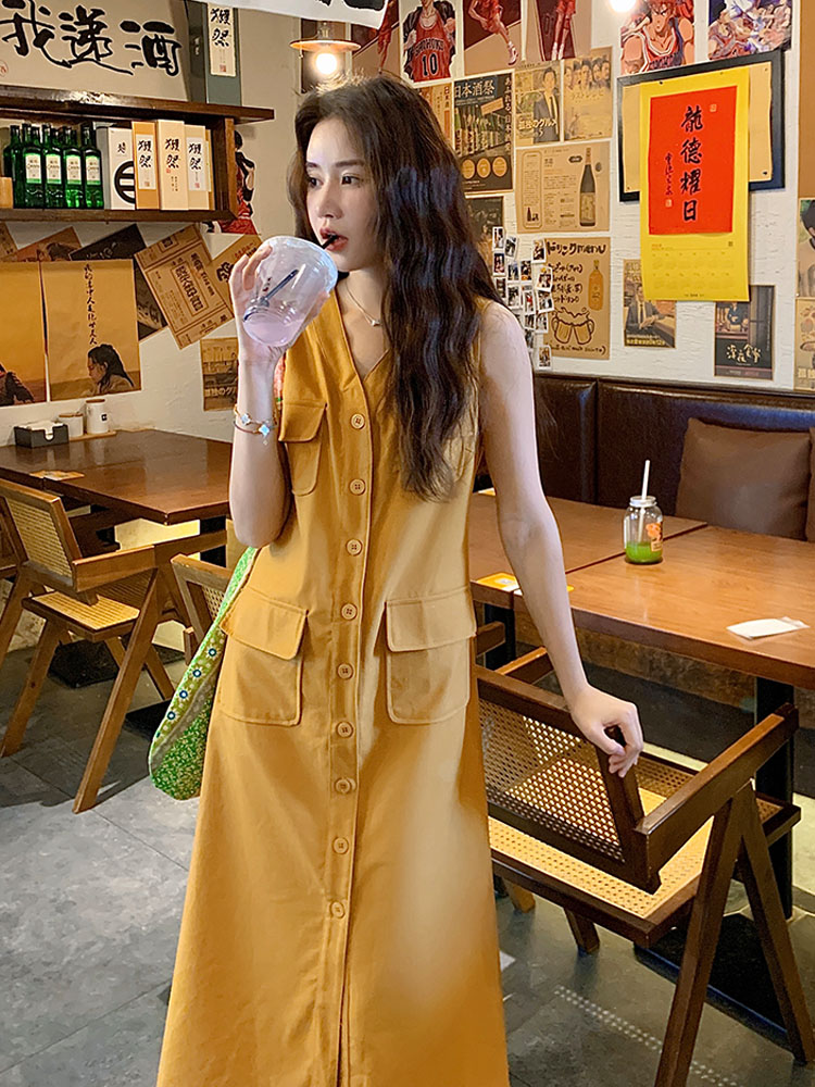 2025 Summer Women's V-Neck Sleeveless A-Line Dress - Unique Slim Fit Trendy Fashion for a Beautiful Temperament 2025 Summer Women's V-Neck Sleeveless A-Line Dress - Unique Slim Fit Trendy Fashion for a Beautiful Temperament