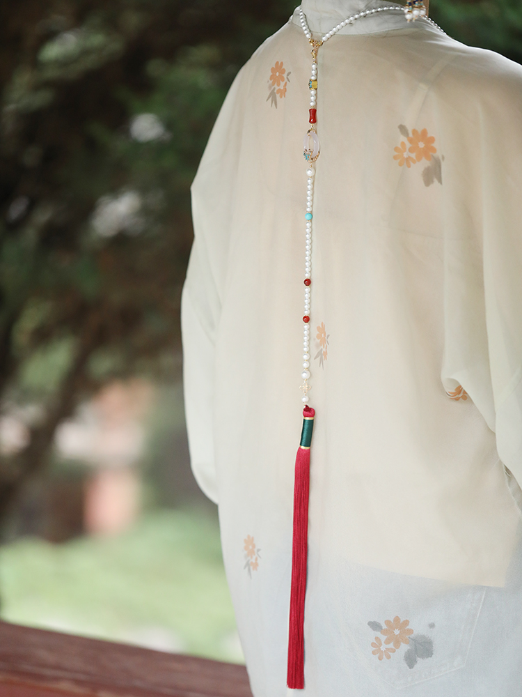 2025 Women's Ancient Style Long Tassel Necklace with Yingluo Pendant, Boho Horse Face Skirt, National Ethnic Accessories 2025 Women's Ancient Style Long Tassel Necklace with Yingluo Pendant, Boho Horse Face Skirt, National Ethnic Accessories