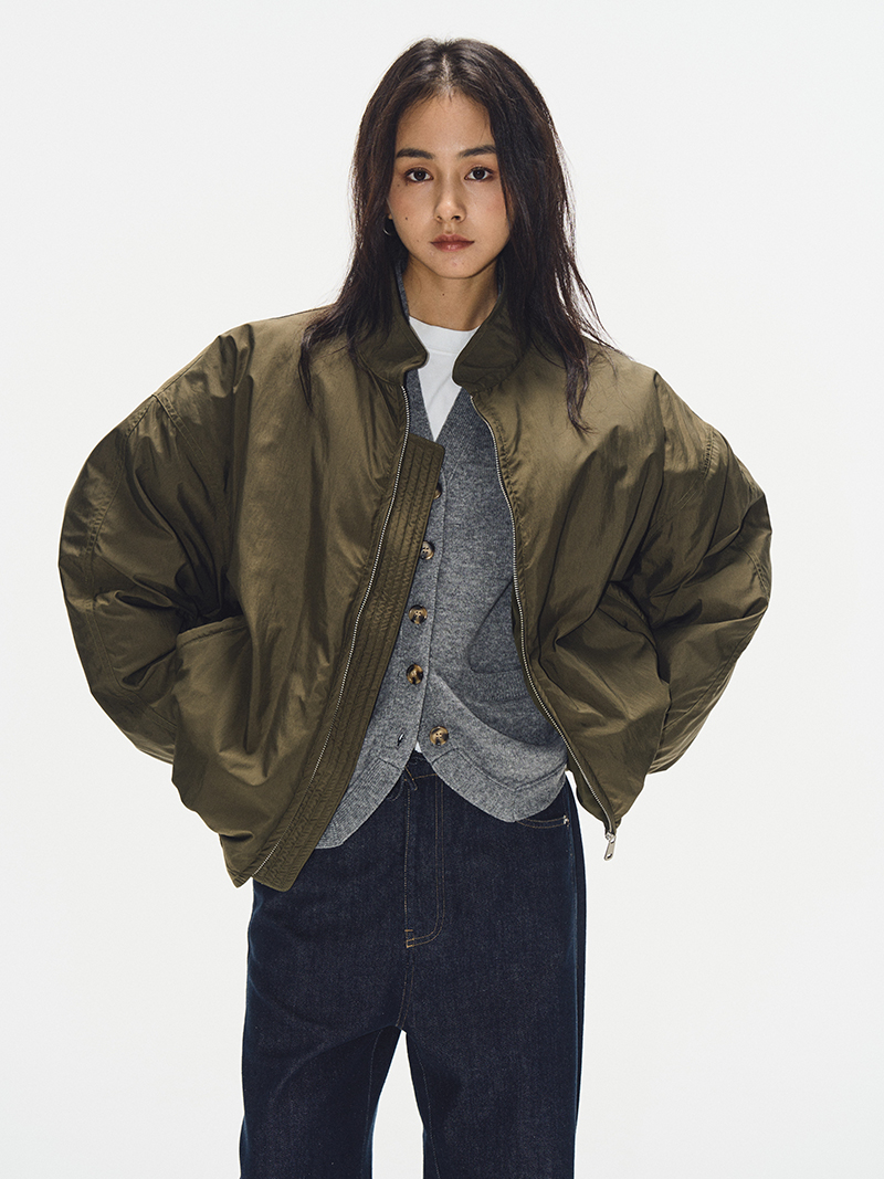 2025 Women's Oversized Military Green Pilot Down Jacket – Trendy American-Style Puffer Coat 2025 Women's Oversized Military Green Pilot Down Jacket – Trendy American-Style Puffer Coat