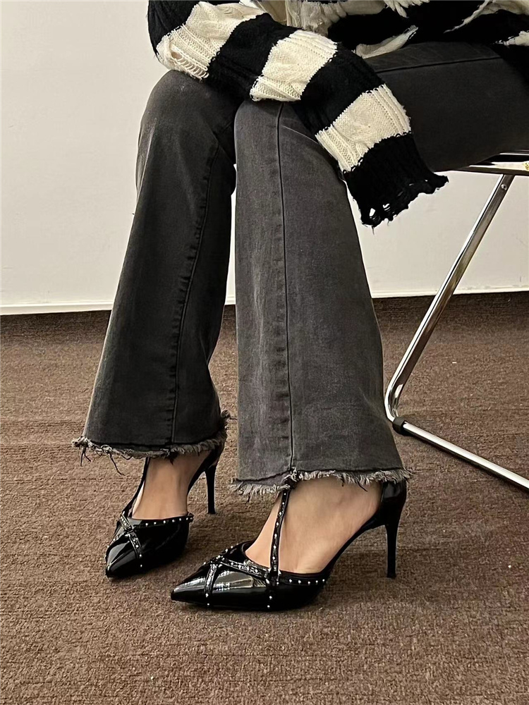 2025 Women's Pointed Toe Rivet High Heels - Retro Punk Style Sandals with Single Strap and Thin Heels 2025 Women's Pointed Toe Rivet High Heels - Retro Punk Style Sandals with Single Strap and Thin Heels