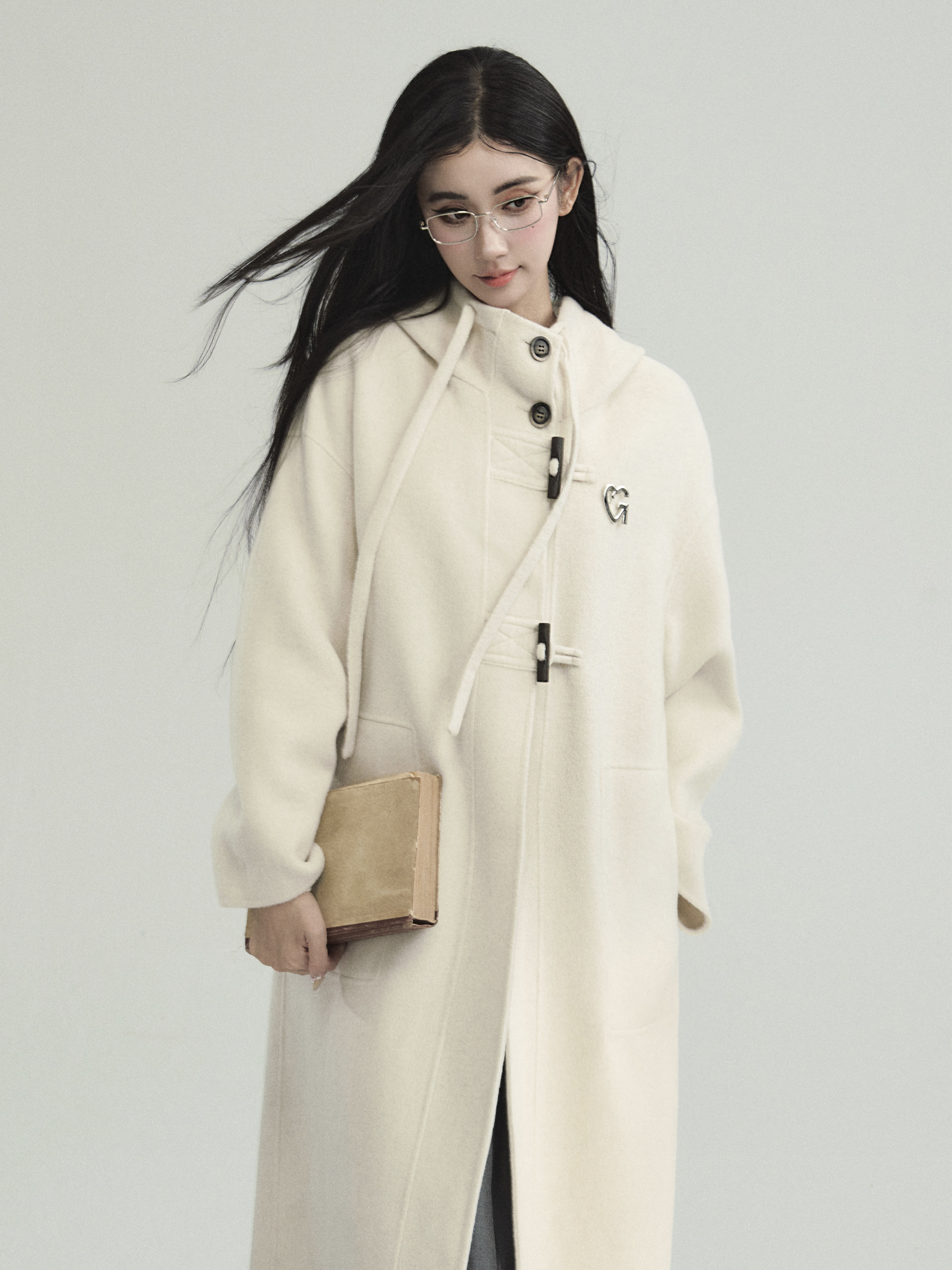 70% Wool Double-Breasted Long Coat with Horn Buttons - Winter Essential, Classic Style, Warm Fashion Outerwear