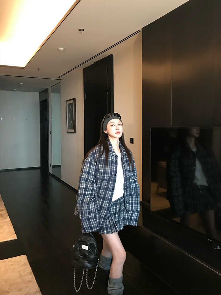 90% White Duck Down INS Style Patterned Down Jacket and Pleated Skirt Set for Women - Winter Fashion, 90s Inspired Look