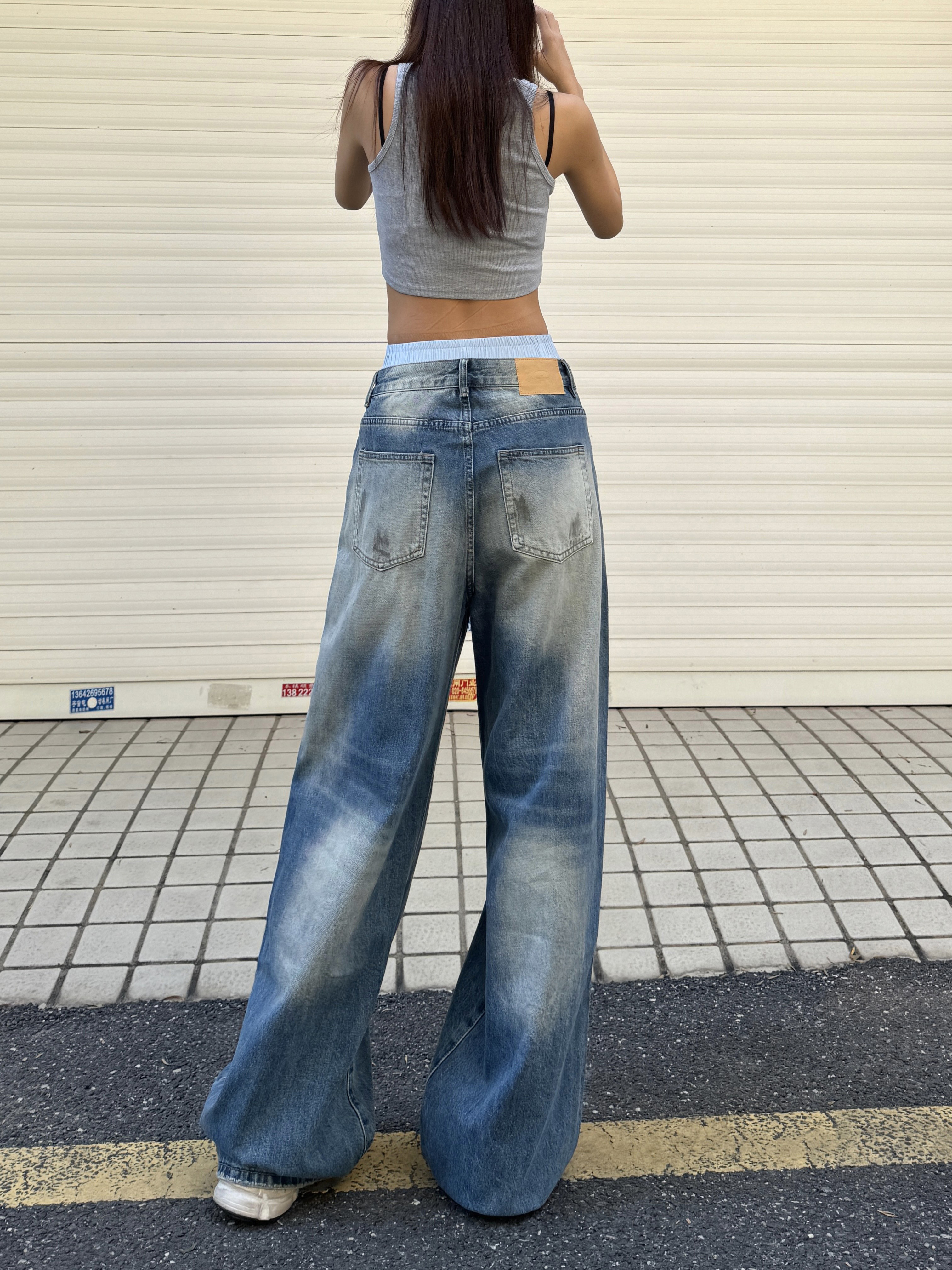 90s Inspired Loose Fit Tie-Dye Wide-Leg Jeans for Women - Retro Hip-Hop Street Style, Slimming Design, Casual Blue Wash 90s Inspired Loose Fit Tie-Dye Wide-Leg Jeans for Women - Retro Hip-Hop Street Style, Slimming Design, Casual Blue Wash