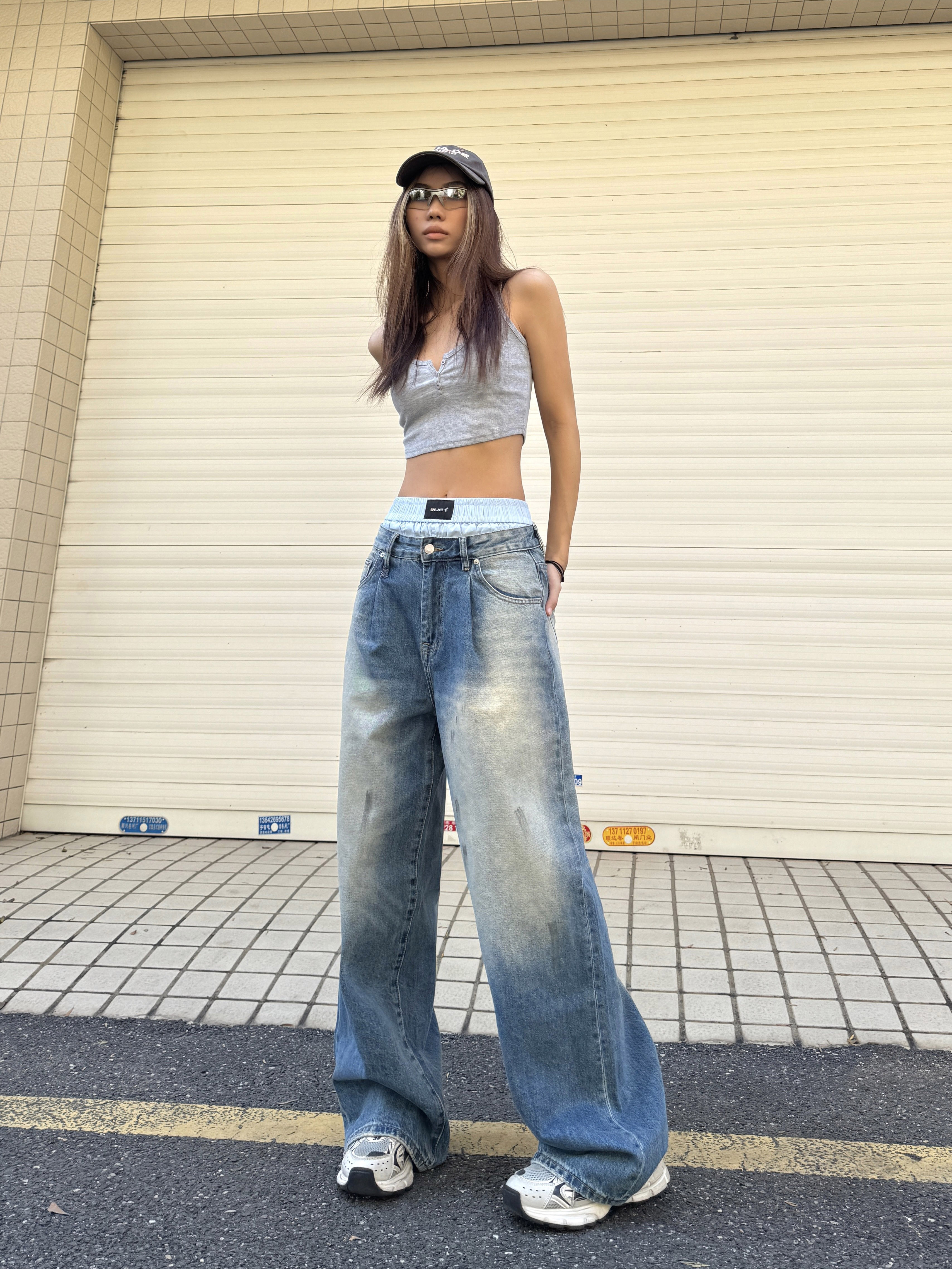 90s Inspired Loose Fit Tie-Dye Wide-Leg Jeans for Women - Retro Hip-Hop Street Style, Slimming Design, Casual Blue Wash 90s Inspired Loose Fit Tie-Dye Wide-Leg Jeans for Women - Retro Hip-Hop Street Style, Slimming Design, Casual Blue Wash