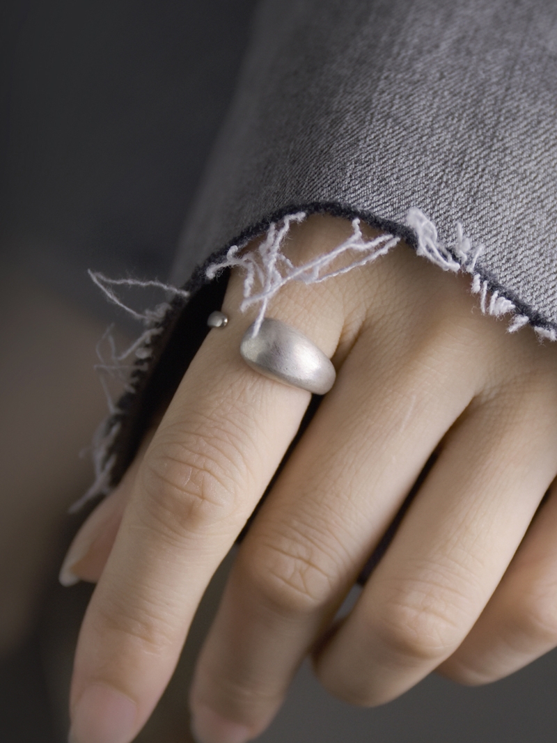 925 Silver Minimalist Versatile Personality Ring - Retro Trendy Jewelry for Women, Perfect for Index Finger, Niche Design 925 Silver Minimalist Versatile Personality Ring - Retro Trendy Jewelry for Women, Perfect for Index Finger, Niche Design