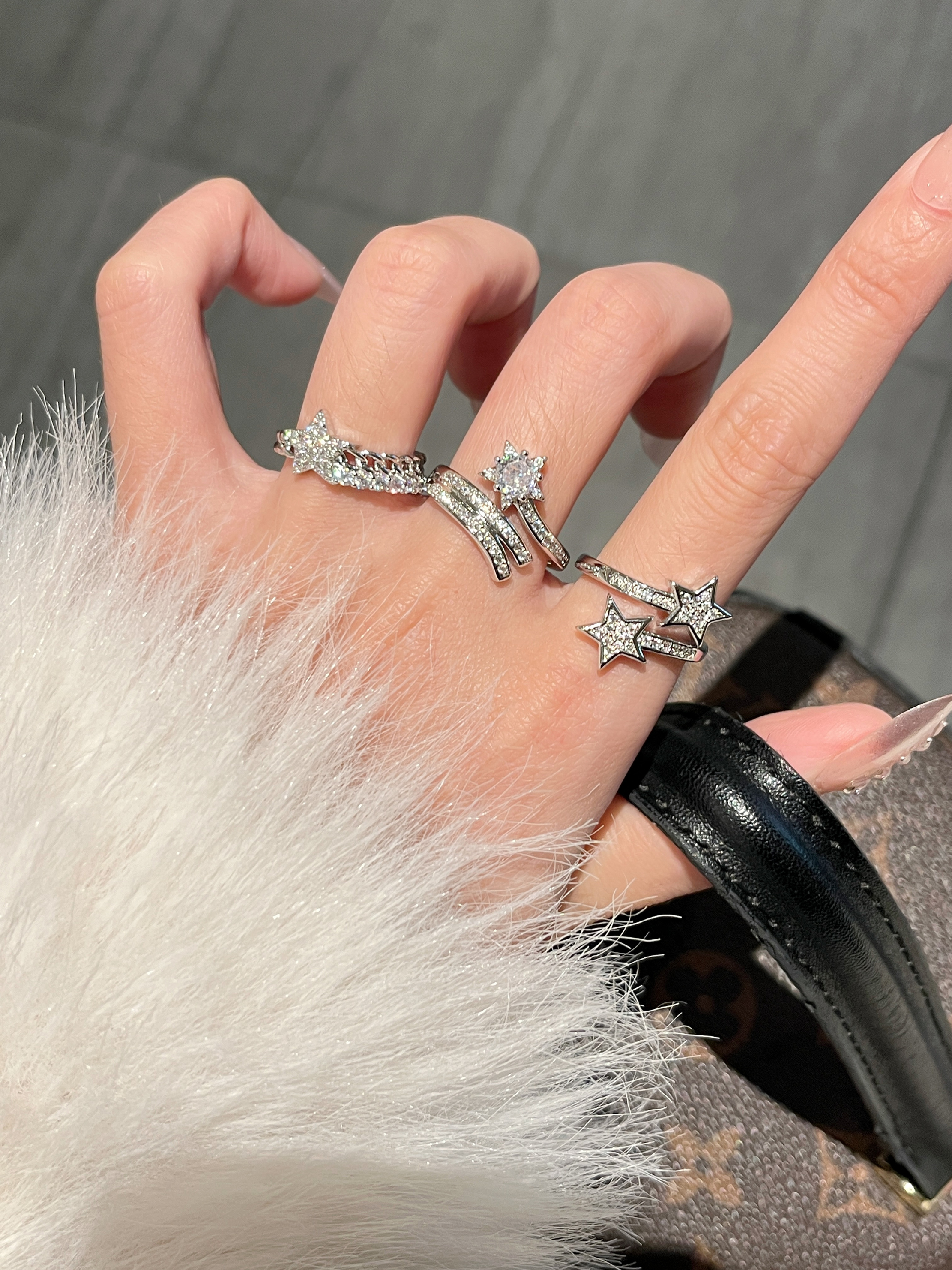 Adjustable Diamond-Studded Five-Pointed Star Ring for Women - Korean Style, Light Luxury, Trendy & Cool Niche Design Adjustable Diamond-Studded Five-Pointed Star Ring for Women - Korean Style, Light Luxury, Trendy & Cool Niche Design
