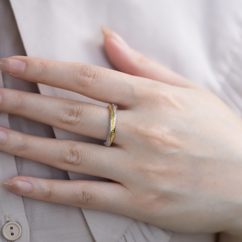 Adjustable Open Two-Color Ring in 925 Silver with Carved Tang Grass Pattern - National Style Möbius Design