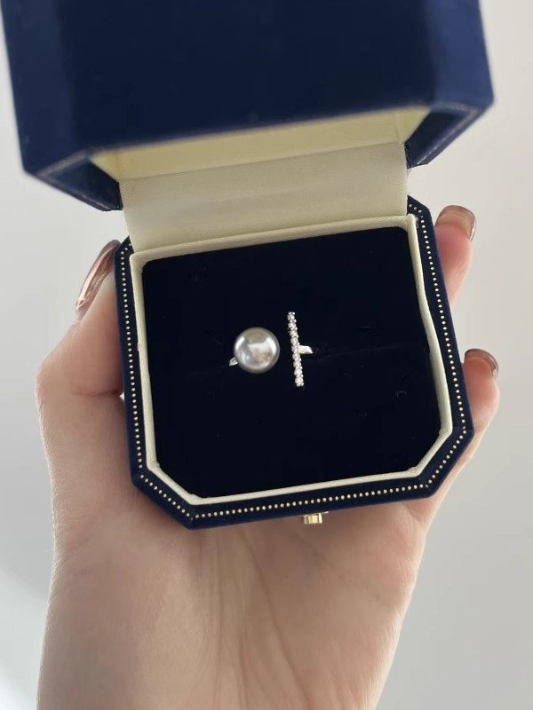 Adjustable Open Zircon Pearl Ring for Women - Niche One-Word Design, Elegant Fashion Jewelry Accessory Adjustable Open Zircon Pearl Ring for Women - Niche One-Word Design, Elegant Fashion Jewelry Accessory