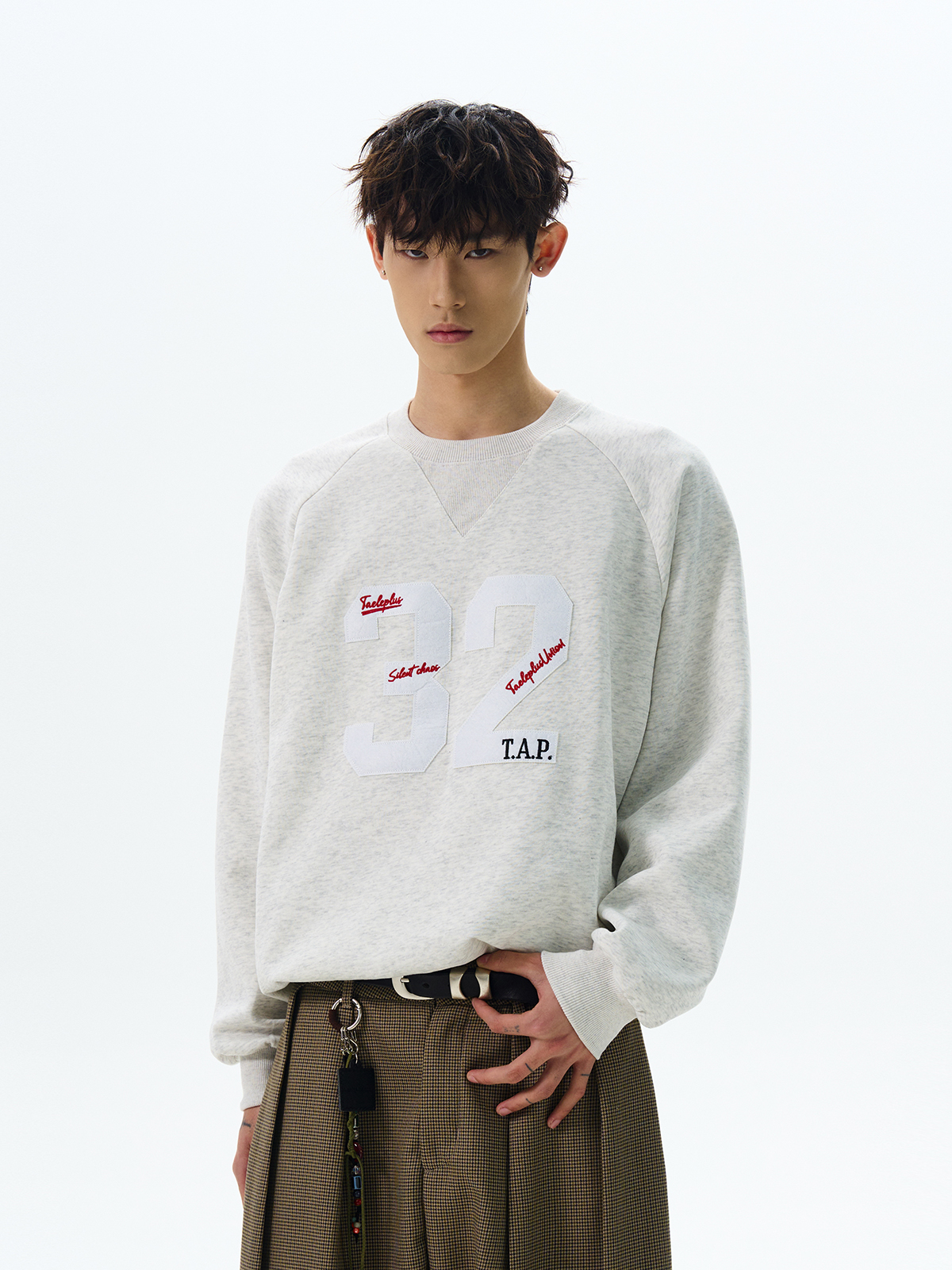 American Retro Clean Fit Round Neck Sweatshirt - Trendy Versatile Loose Sports Jersey Top for Y2K Style and Casual Wear