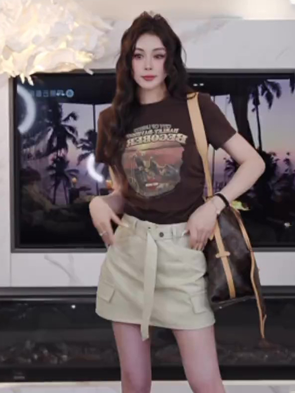 American Retro Letter Print Cropped T-Shirt for Women, Short Sleeve Ruched Waist Top, Summer 90s Style Fashion American Retro Letter Print Cropped T-Shirt for Women, Short Sleeve Ruched Waist Top, Summer 90s Style Fashion