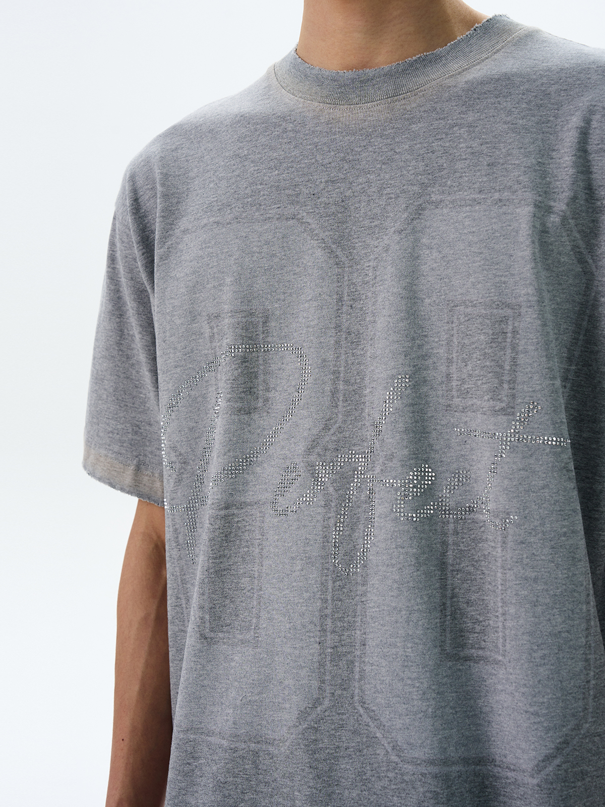 American Retro Rhinestone Letter Print Short-Sleeve T-Shirt for Men and Women, Stylish Loose-Fitting Streetwear Top American Retro Rhinestone Letter Print Short-Sleeve T-Shirt for Men and Women, Stylish Loose-Fitting Streetwear Top