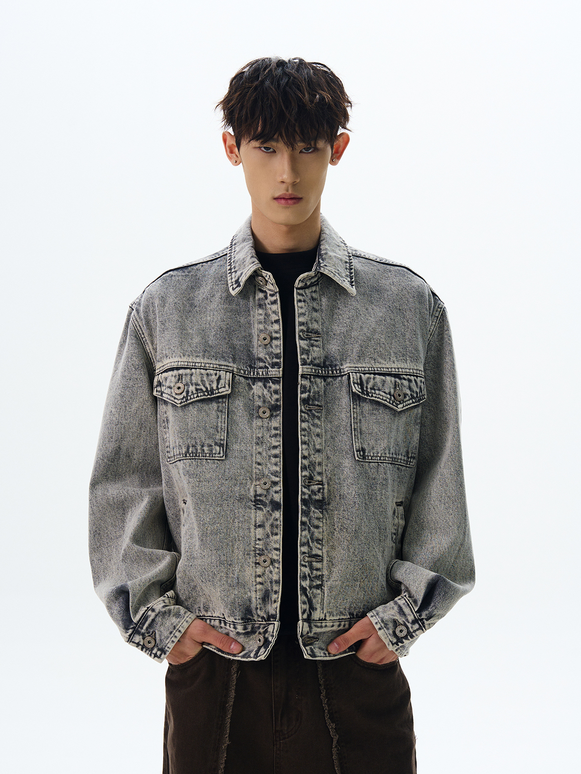 American Retro Vintage Distressed Washed Denim Jacket - Trendy Clean Fit Short Silhouette for Y2K and 90s Style Fashion American Retro Vintage Distressed Washed Denim Jacket - Trendy Clean Fit Short Silhouette for Y2K and 90s Style Fashion