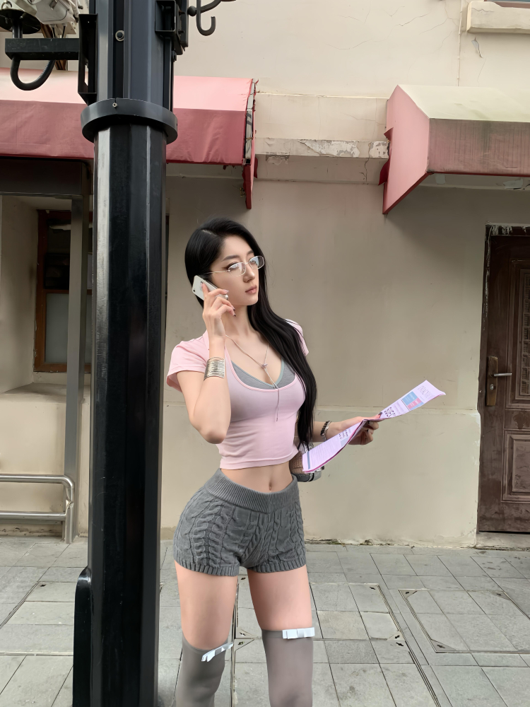 American Style Sexy U-Neck Short Sleeve Camisole Top - 2025 Slim Fit Summer Two-Piece Set for Women American Style Sexy U-Neck Short Sleeve Camisole Top - 2025 Slim Fit Summer Two-Piece Set for Women