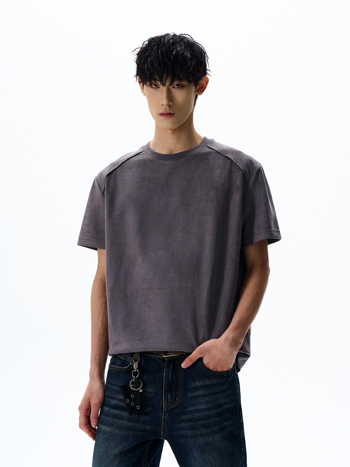 American Vintage Deconstructed Suede Short-Sleeve T-Shirt for Men and Women, Boxy Shoulder, Clean Fit, Retro Style American Vintage Deconstructed Suede Short-Sleeve T-Shirt for Men and Women, Boxy Shoulder, Clean Fit, Retro Style