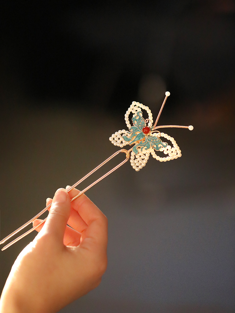 Ancient Style U-Shaped Butterfly CloisonnÃ© Hairpin - Ming Dynasty Hanfu Accessories, Horse-Face Skirt Bun Pin
