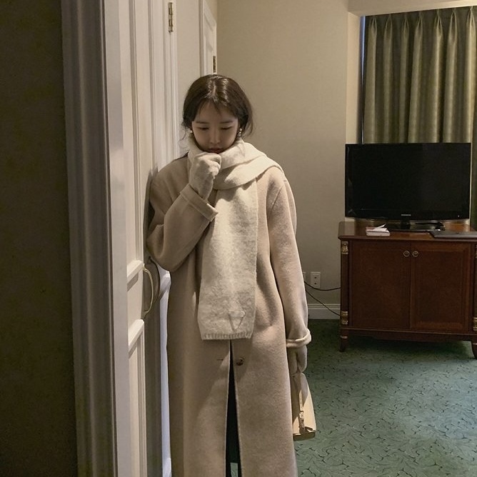 Antique White Cotton Candy Knitted Scarf Neck Warmer - Autumn Winter Wool Blend, Korean Style Fashion Accessory Antique White Cotton Candy Knitted Scarf Neck Warmer - Autumn Winter Wool Blend, Korean Style Fashion Accessory