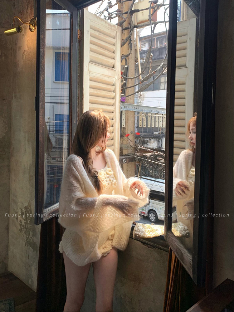 Apricot Loose Cardigan Sweater Coat for Women - Slim Fit Thin Knitted Top in Lazy Style, Perfect for 90s and Y2K Fashion Lovers Apricot Loose Cardigan Sweater Coat for Women - Slim Fit Thin Knitted Top in Lazy Style, Perfect for 90s and Y2K Fashion Lovers