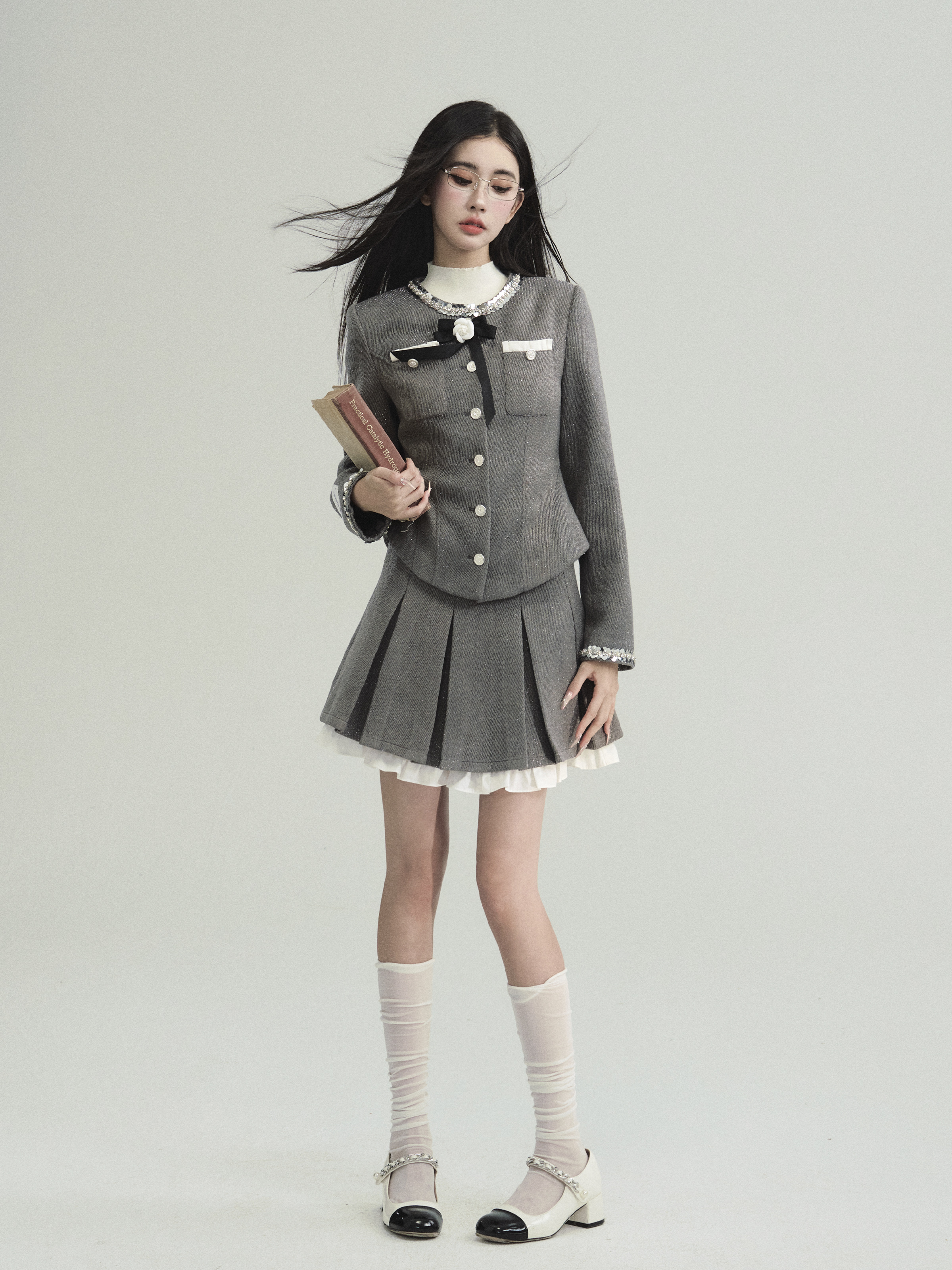 Aristocratic Style Manta Rose Miu Series Coat and Skirt Two-Piece Set - Elegant Fashion for 90s and Y2K Inspired Looks Aristocratic Style Manta Rose Miu Series Coat and Skirt Two-Piece Set - Elegant Fashion for 90s and Y2K Inspired Looks