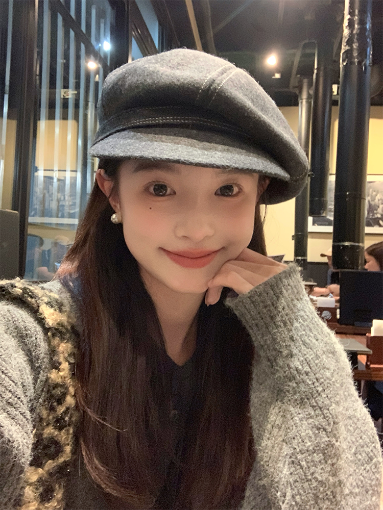 Australian Wool Beret for Women - 2025 Autumn Winter Style, Painter's Hat Brim, Flattering Face Shape, Versatile Fashion Accessory Australian Wool Beret for Women - 2025 Autumn Winter Style, Painter's Hat Brim, Flattering Face Shape, Versatile Fashion Accessory