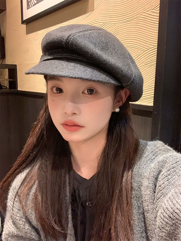 Australian Wool Beret for Women - 2025 Autumn Winter Style, Painter's Hat Brim, Flattering Face Shape, Versatile Fashion Accessory Australian Wool Beret for Women - 2025 Autumn Winter Style, Painter's Hat Brim, Flattering Face Shape, Versatile Fashion Accessory