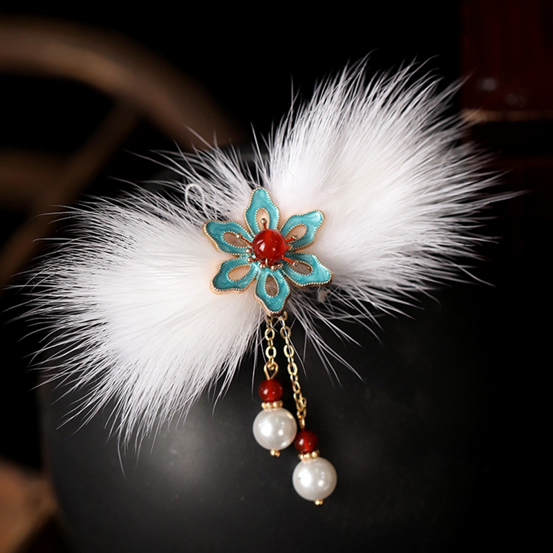 Autumn Winter Tassel Fur Hair Clip for Women, Ancient Style Side Clip Headpiece, Hanfu Accessory, White
