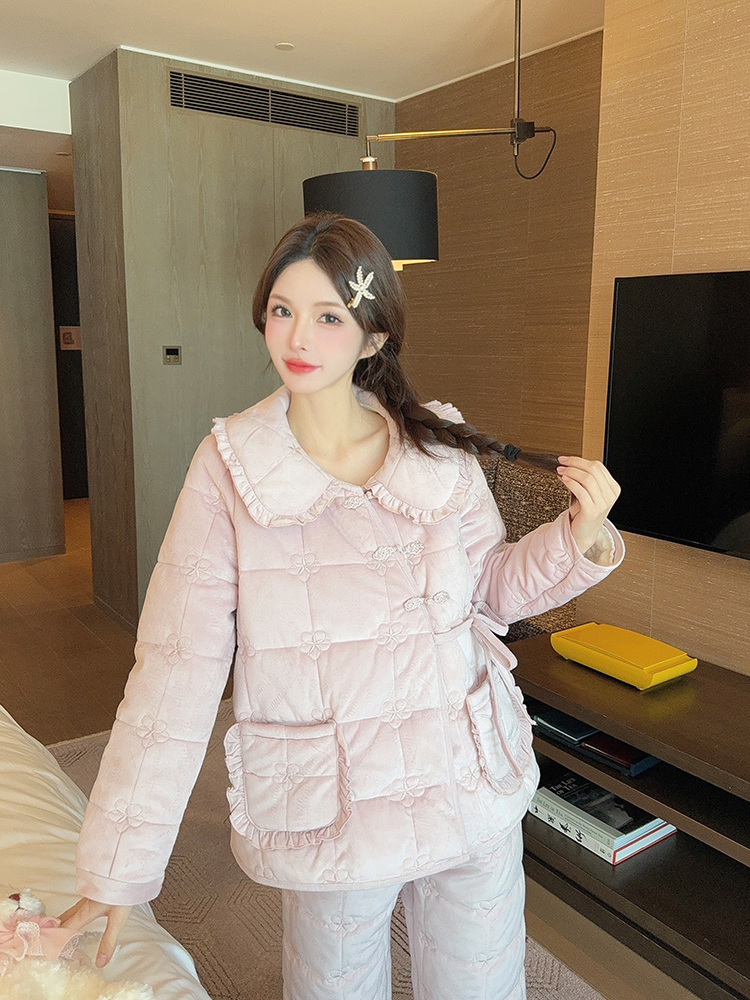 Autumn Winter Women's Thick Warm Cotton-Padded Pajama Set, Three-Layer Chinese Style Loungewear for Cozy Outdoor Wear Autumn Winter Women's Thick Warm Cotton-Padded Pajama Set, Three-Layer Chinese Style Loungewear for Cozy Outdoor Wear