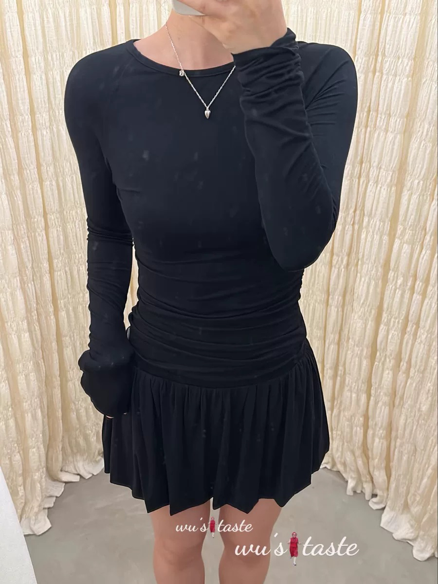 Autumn/Winter Ballet Pleated Short Skirt Dress - Soft Elastic Slim-Fit Flattering Design for Chic Y2K Style Autumn/Winter Ballet Pleated Short Skirt Dress - Soft Elastic Slim-Fit Flattering Design for Chic Y2K Style