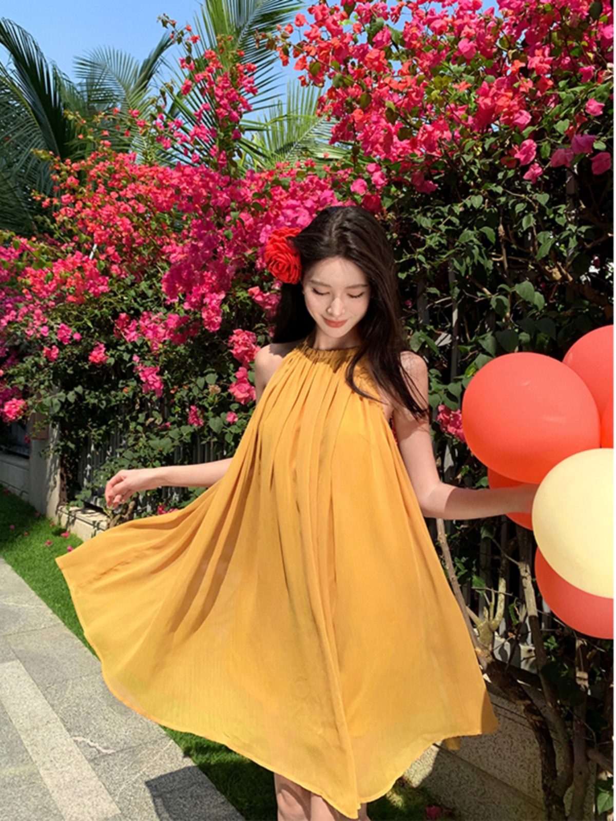 Backless Halter Chiffon Dress - Petite Beachside Short Skirt for Hot Girl Summer Vibes, Perfect for Sanya Vacation Backless Halter Chiffon Dress - Petite Beachside Short Skirt for Hot Girl Summer Vibes, Perfect for Sanya Vacation