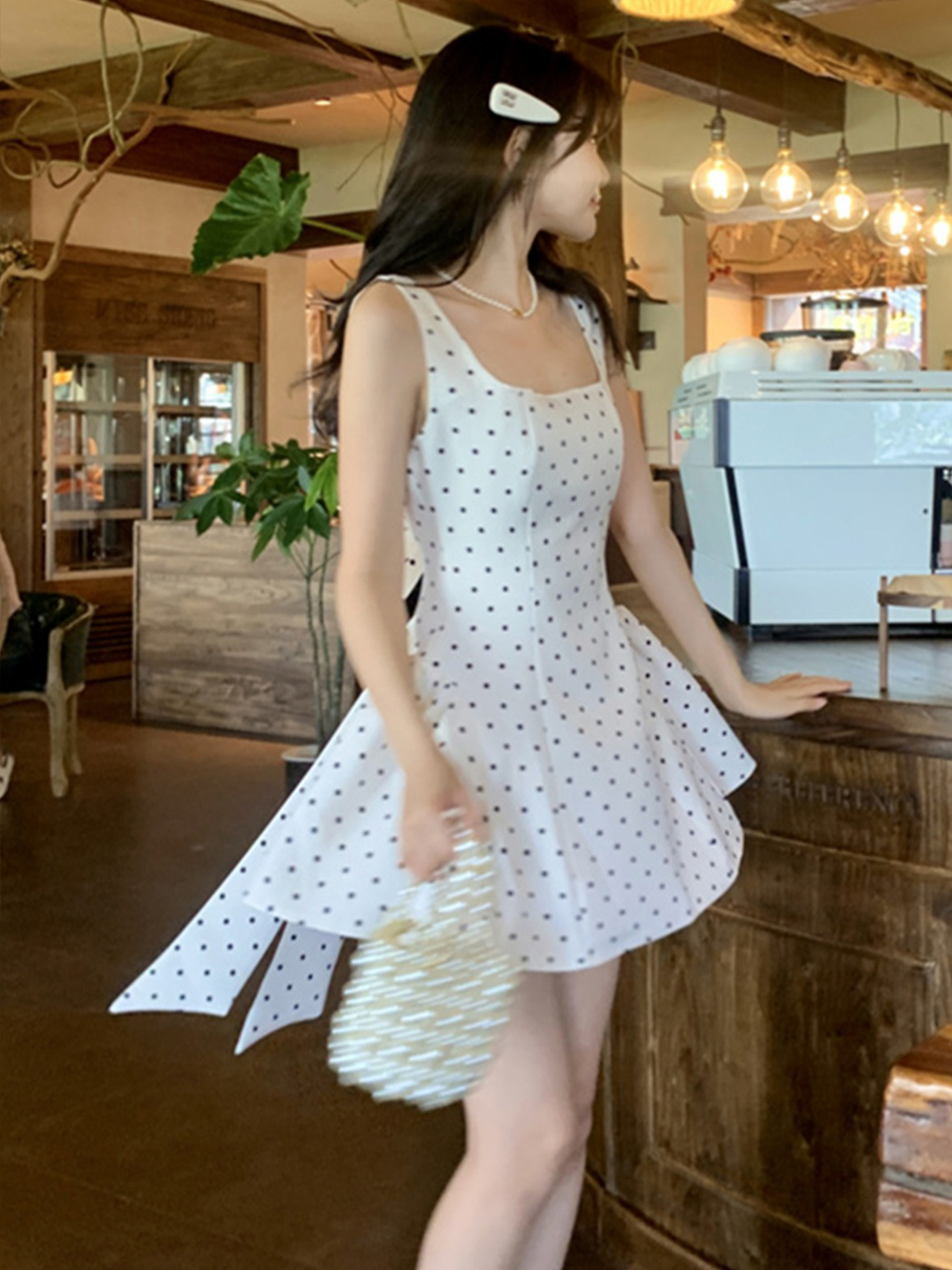 Backless Polka Dot Dress with Bow, Waist-Cinching Pleated Skirt, Slimming Eccentric Style for Women - Perfect for Y2K Fashion