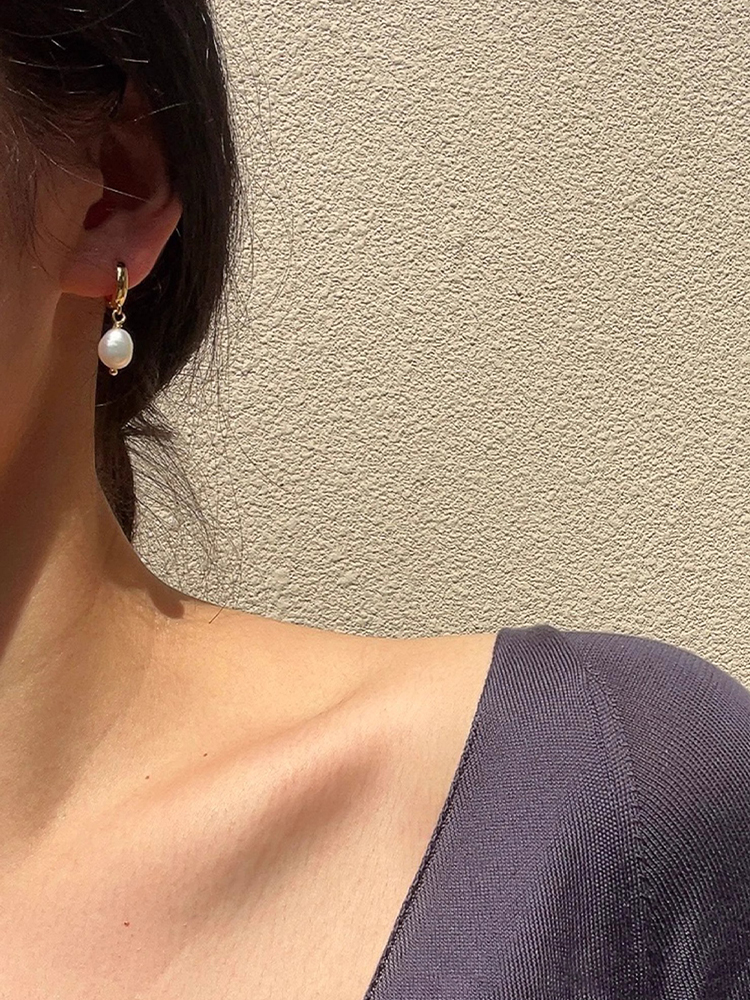 Baroque Freshwater Pearl Stud Earrings for Women, Irregular Vintage Style, Elegant Ear Accessories for Timeless Fashion Baroque Freshwater Pearl Stud Earrings for Women, Irregular Vintage Style, Elegant Ear Accessories for Timeless Fashion