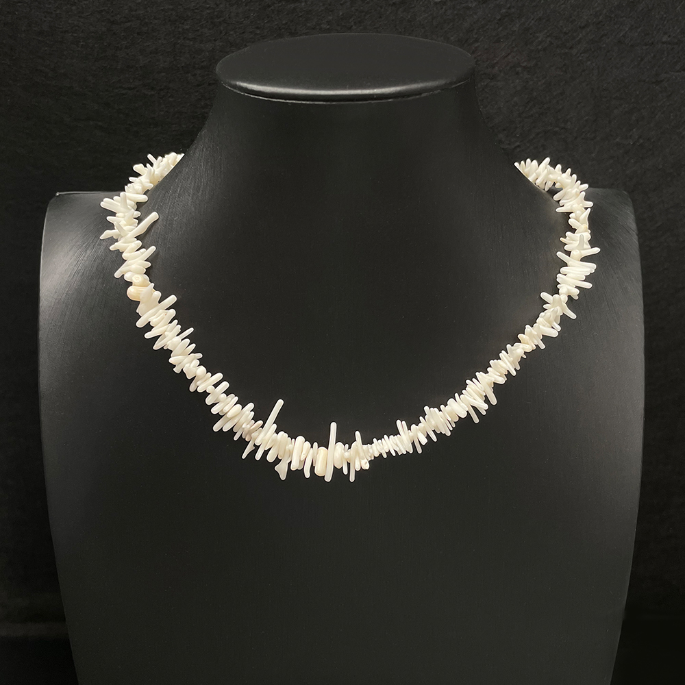 Baroque Necklace for Women - Bohemian Vacation Style Clavicle Chain, Versatile European & American Niche Design Accessory Baroque Necklace for Women - Bohemian Vacation Style Clavicle Chain, Versatile European & American Niche Design Accessory