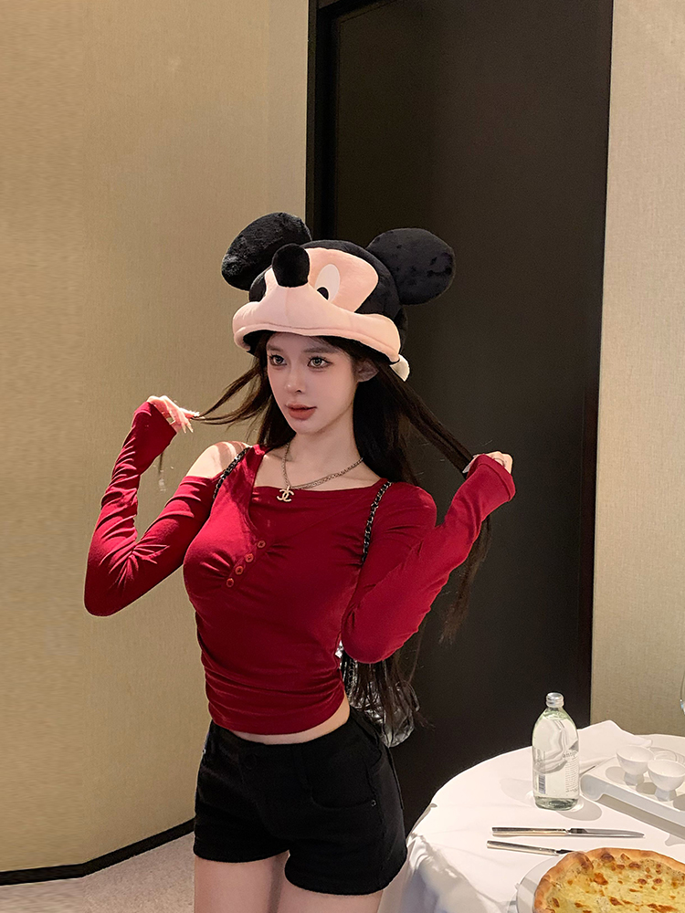 Beautiful Spicy Princess Off-Shoulder Long Sleeve T-Shirt - Fake Two-Piece Design, Trendy Y2K Outerwear for Stylish Looks Beautiful Spicy Princess Off-Shoulder Long Sleeve T-Shirt - Fake Two-Piece Design, Trendy Y2K Outerwear for Stylish Looks