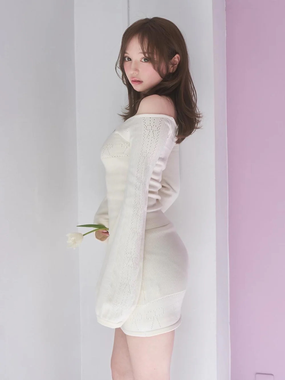 Beige One-Shoulder Knitted Top and Skirt Set - Spring/Summer 2025 Japanese Style Fashion Beige One-Shoulder Knitted Top and Skirt Set - Spring/Summer 2025 Japanese Style Fashion