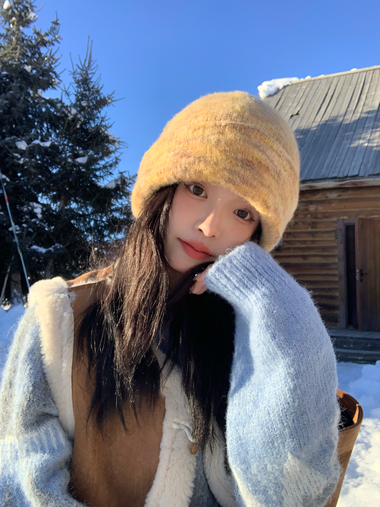 Big Head Circumference Knitted Hat for Women - 'My Head Is Not Round' 2025 Winter Wool Beanie for a Slimming Look Big Head Circumference Knitted Hat for Women - 'My Head Is Not Round' 2025 Winter Wool Beanie for a Slimming Look