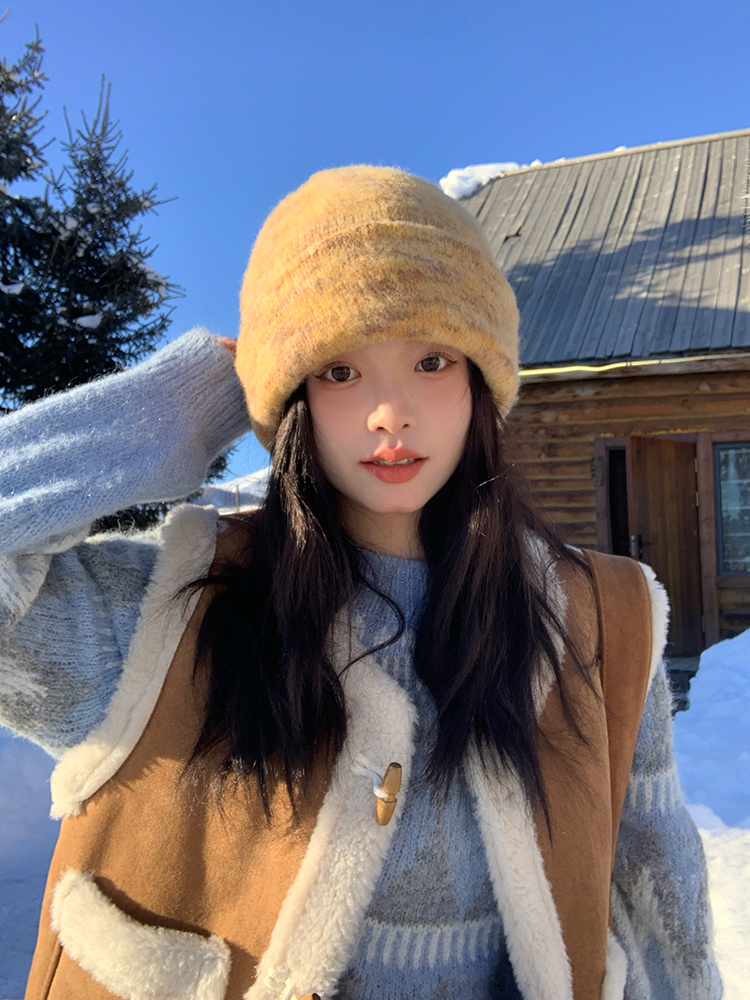 Big Head Circumference Knitted Hat for Women - 'My Head Is Not Round' 2025 Winter Wool Beanie for a Slimming Look Big Head Circumference Knitted Hat for Women - 'My Head Is Not Round' 2025 Winter Wool Beanie for a Slimming Look